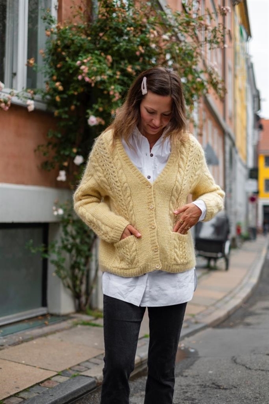 KNITS TO WEAR af Victoria Lindberg